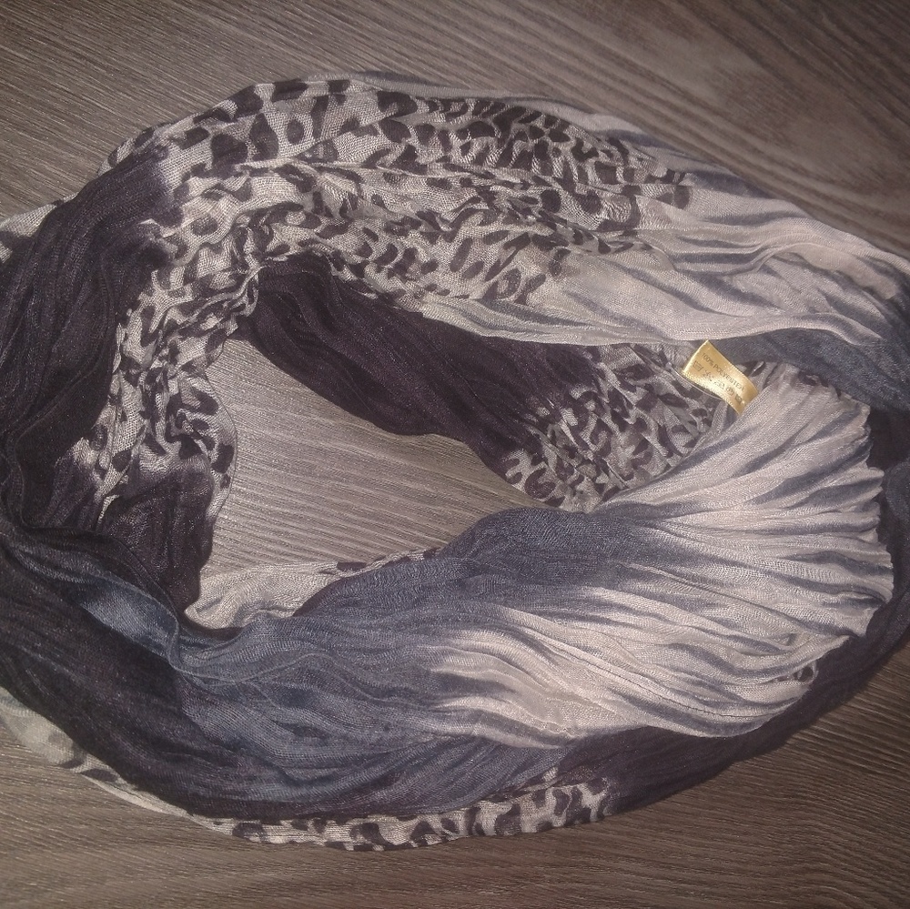 🤗Leopard Infinity Scarf